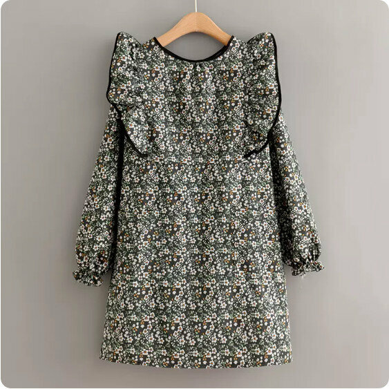 Hot recommended lace long-sleeved apron [French pastoral floral flying sleeves black] [Specification: 120*90CM]