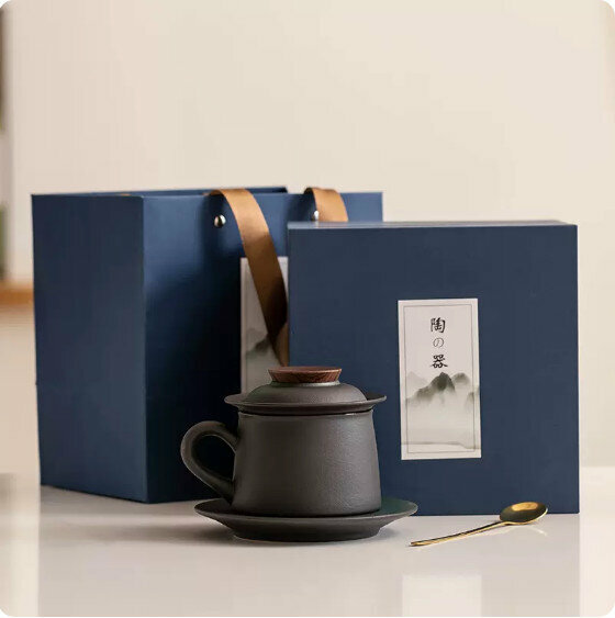 Hotly recommended ceramic tea water separation tea cup [Yahei "Jinghong" ceramic handle filter tea cup + saucer + spoon + gift box]