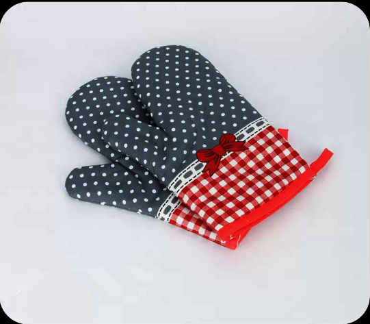 New heat-insulating anti-scalding gloves (candy red) (specification: 28*18CM)