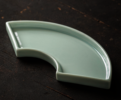 新款復古陶瓷扇形茶果盤(小號B-粉青)(尺寸:長約20CM)