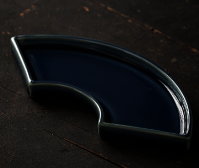 新款復古陶瓷扇形茶果盤(小號B-霽藍)(尺寸:長約20CM)