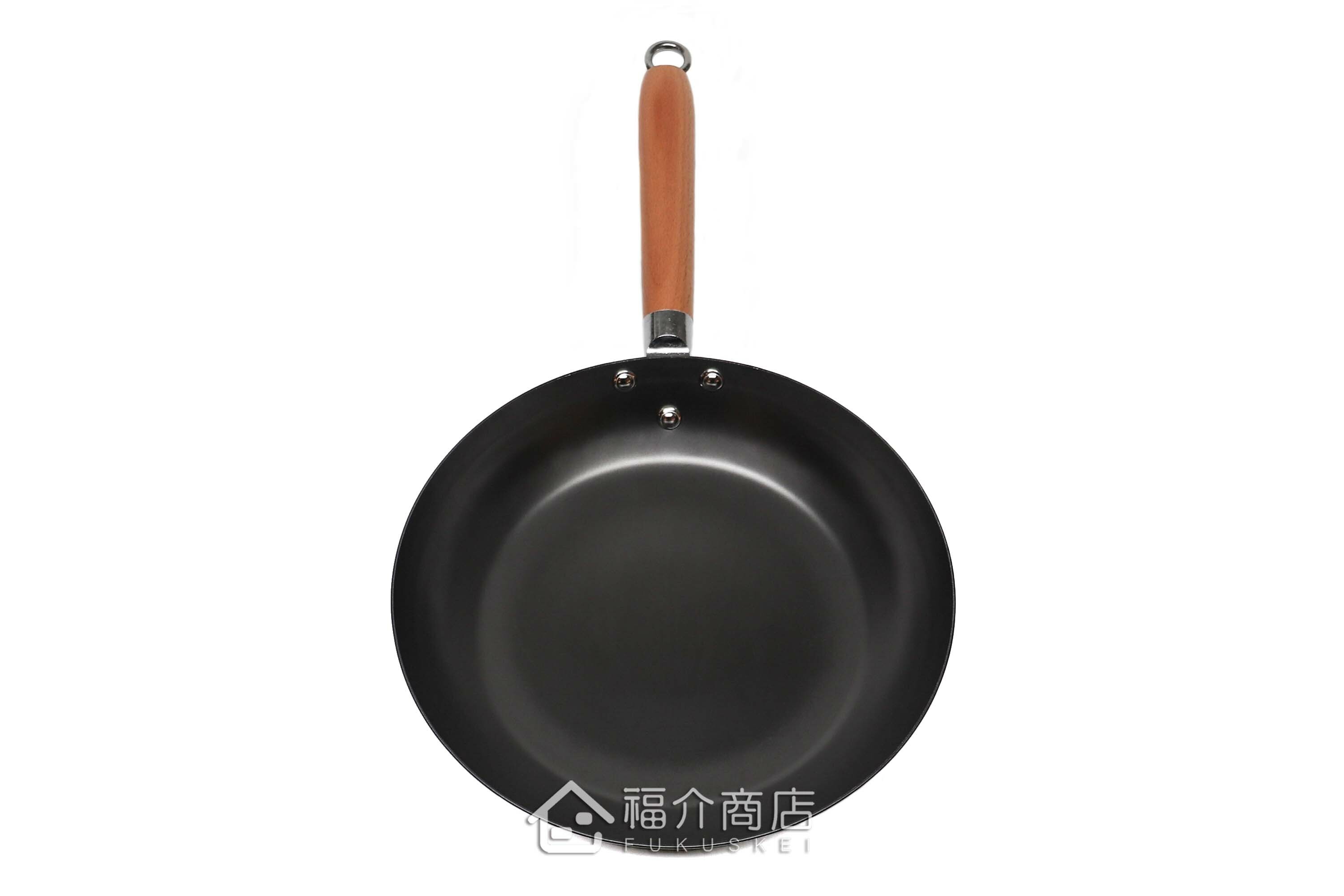 日本鐵製的木柄平底鍋