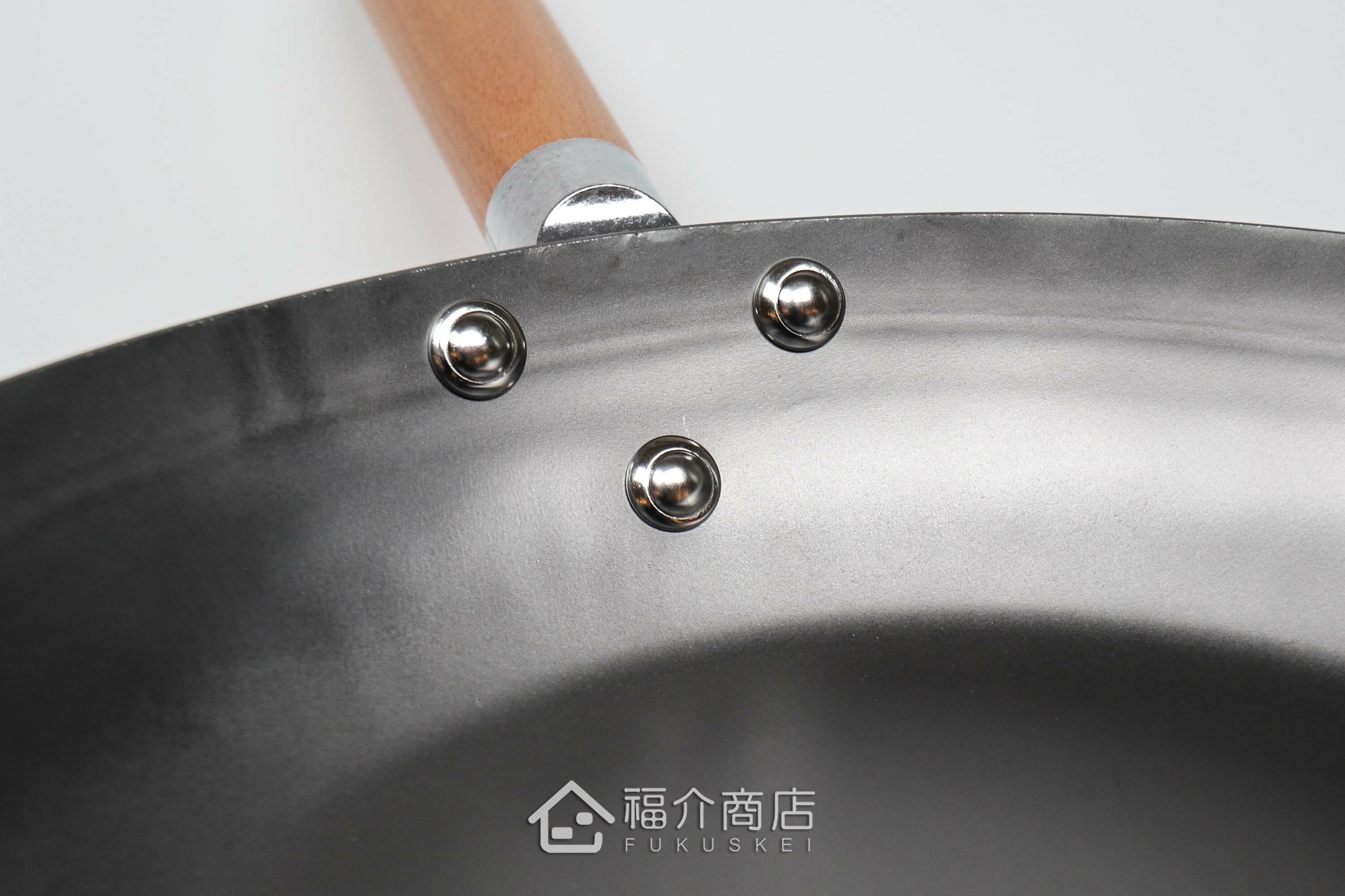日本鐵製的木柄平底鍋