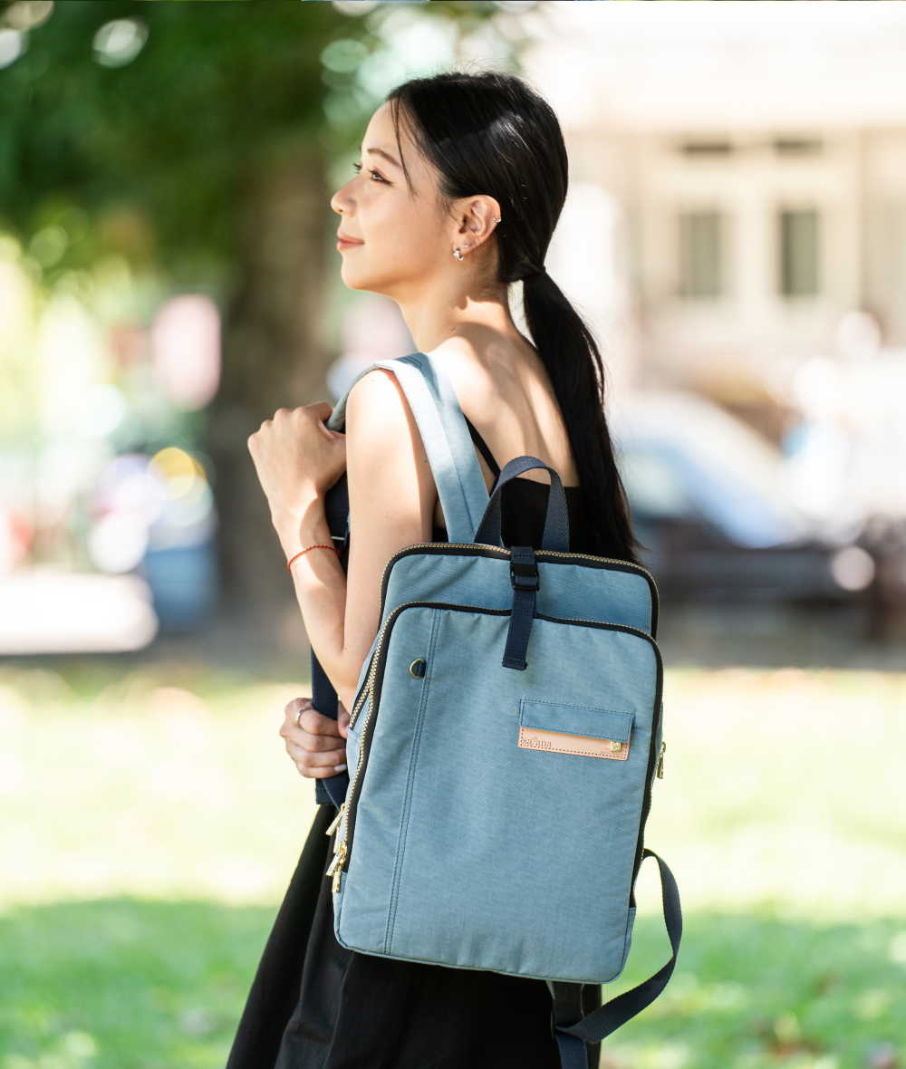satana Soldier 趣淘三明治後背包-石灰藍 SOS2432-241 單肩背情境照