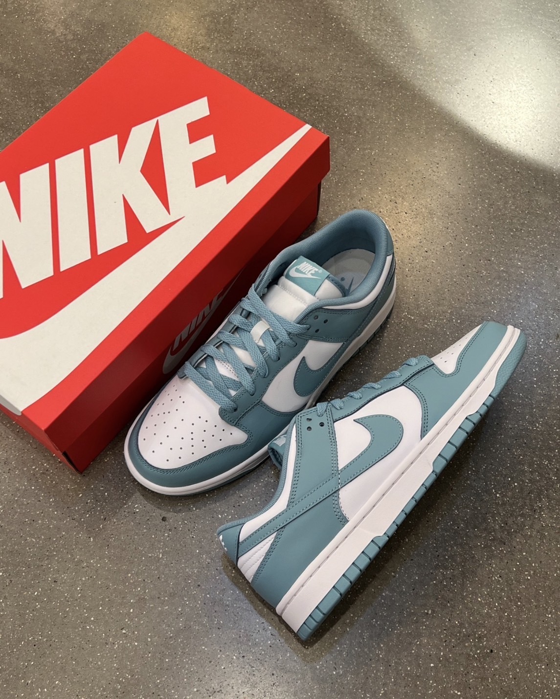 NIKE Dunk Low 霧藍