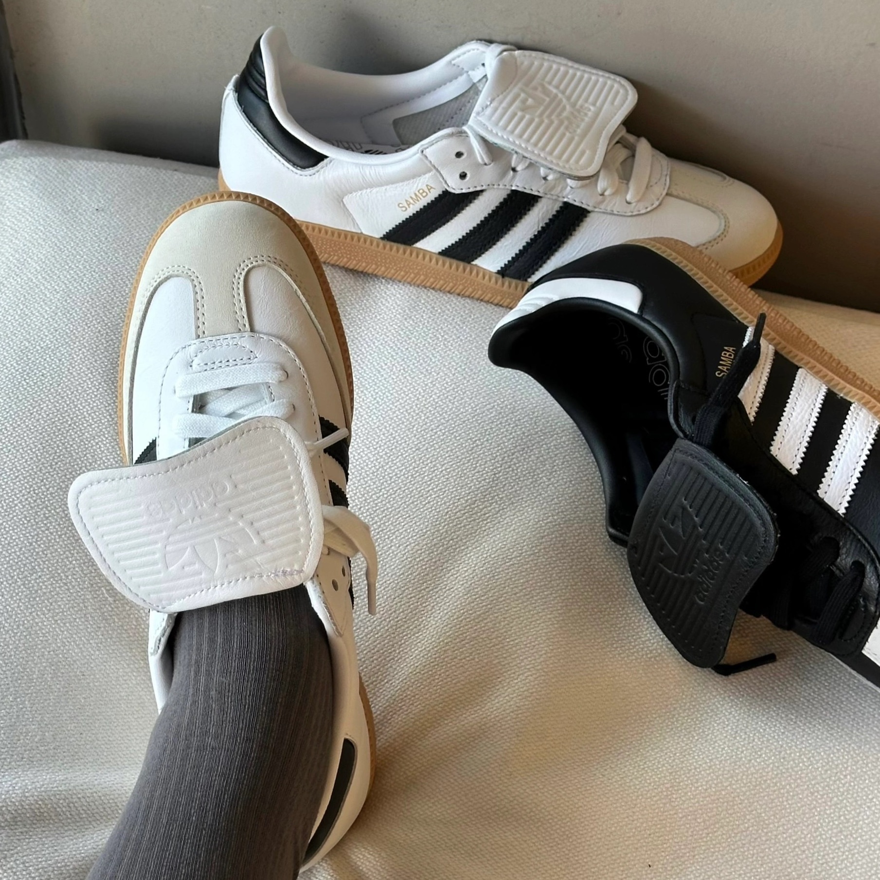 ADIDAS ORIGINALS SAMBA LONG TONGUES 翻蓋鞋舌 焦糖底 大鞋舌 女鞋 白色 IG4279  黑色 IG2010 / 調貨