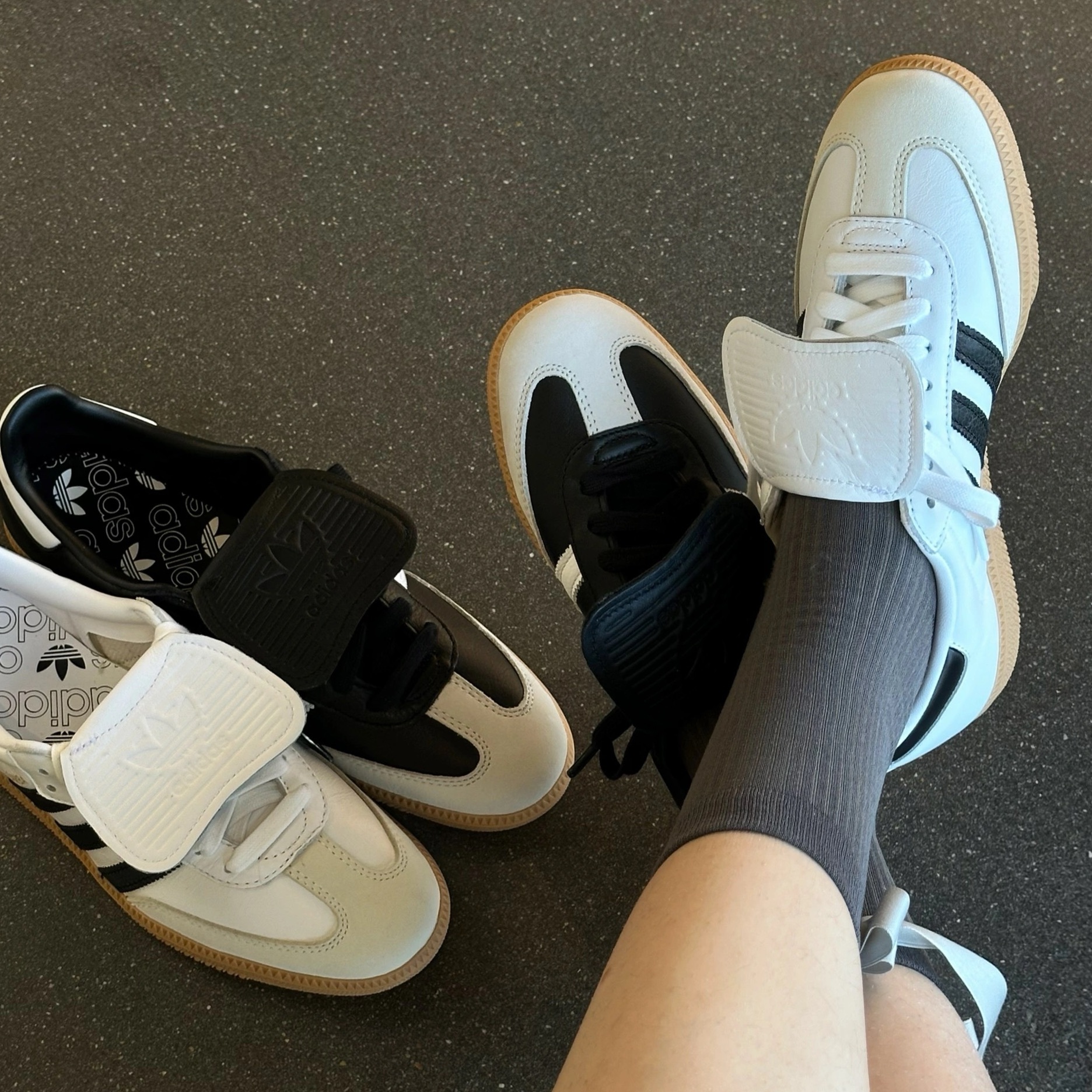 ADIDAS ORIGINALS SAMBA LONG TONGUES 翻蓋鞋舌 焦糖底 大鞋舌 女鞋 白色 IG4279  黑色 IG2010 / 調貨