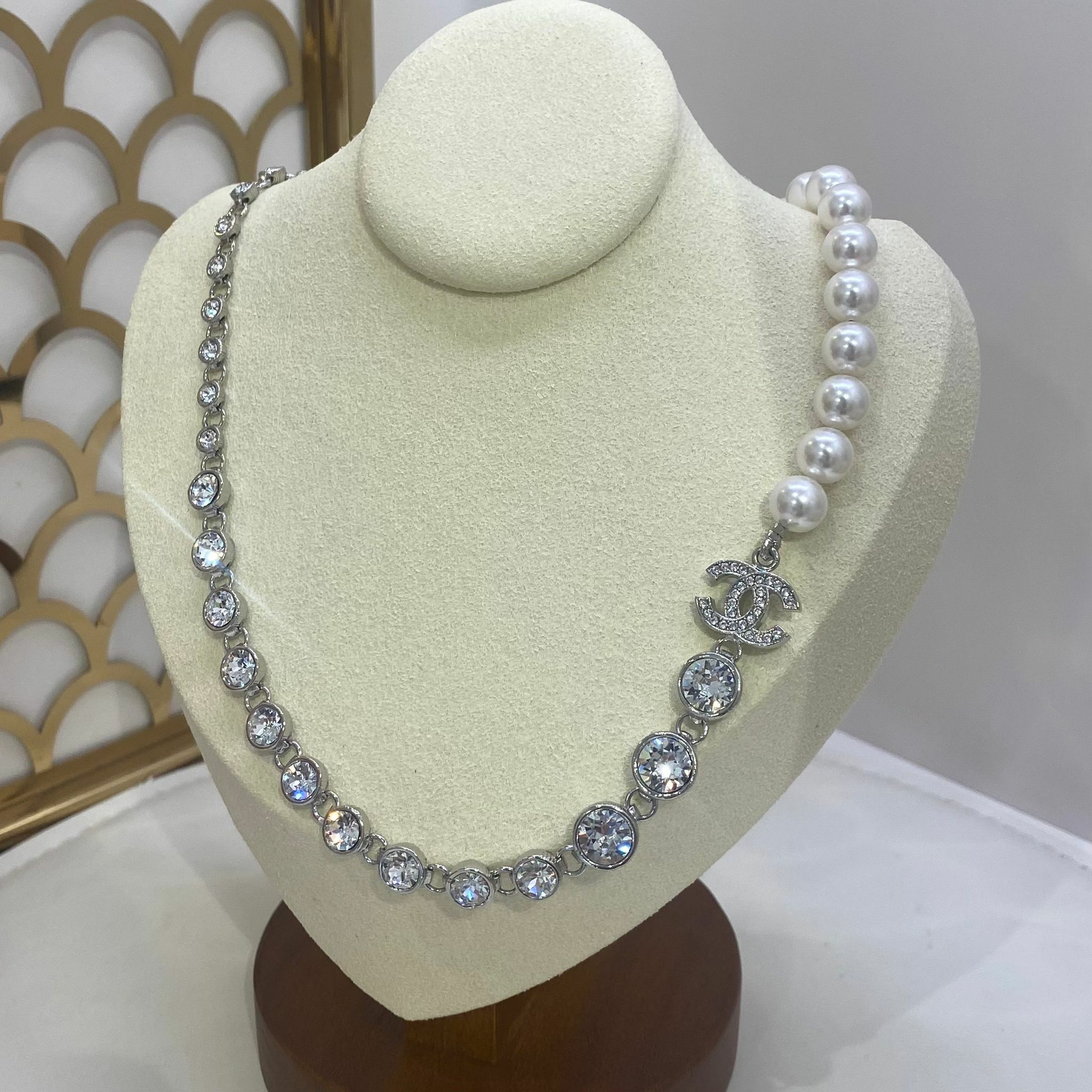 CHANEL cc logo半鑽半珍珠頸鏈