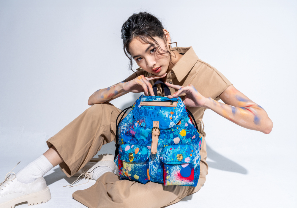 satana Soldier 小休閒束口後背包-無與倫比 SOS3001-242 女生形象照