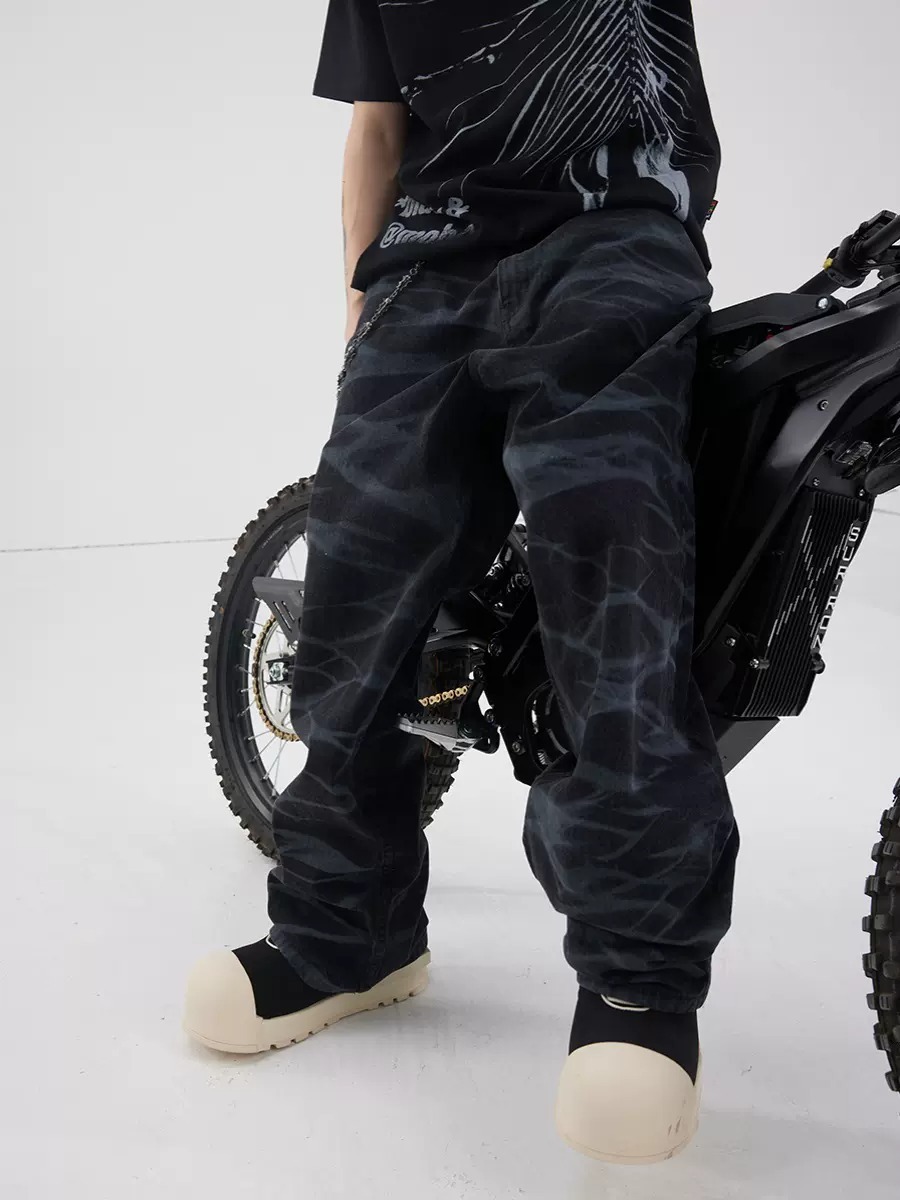 BLACK8MOB 水波紋寬鬆直筒牛仔褲