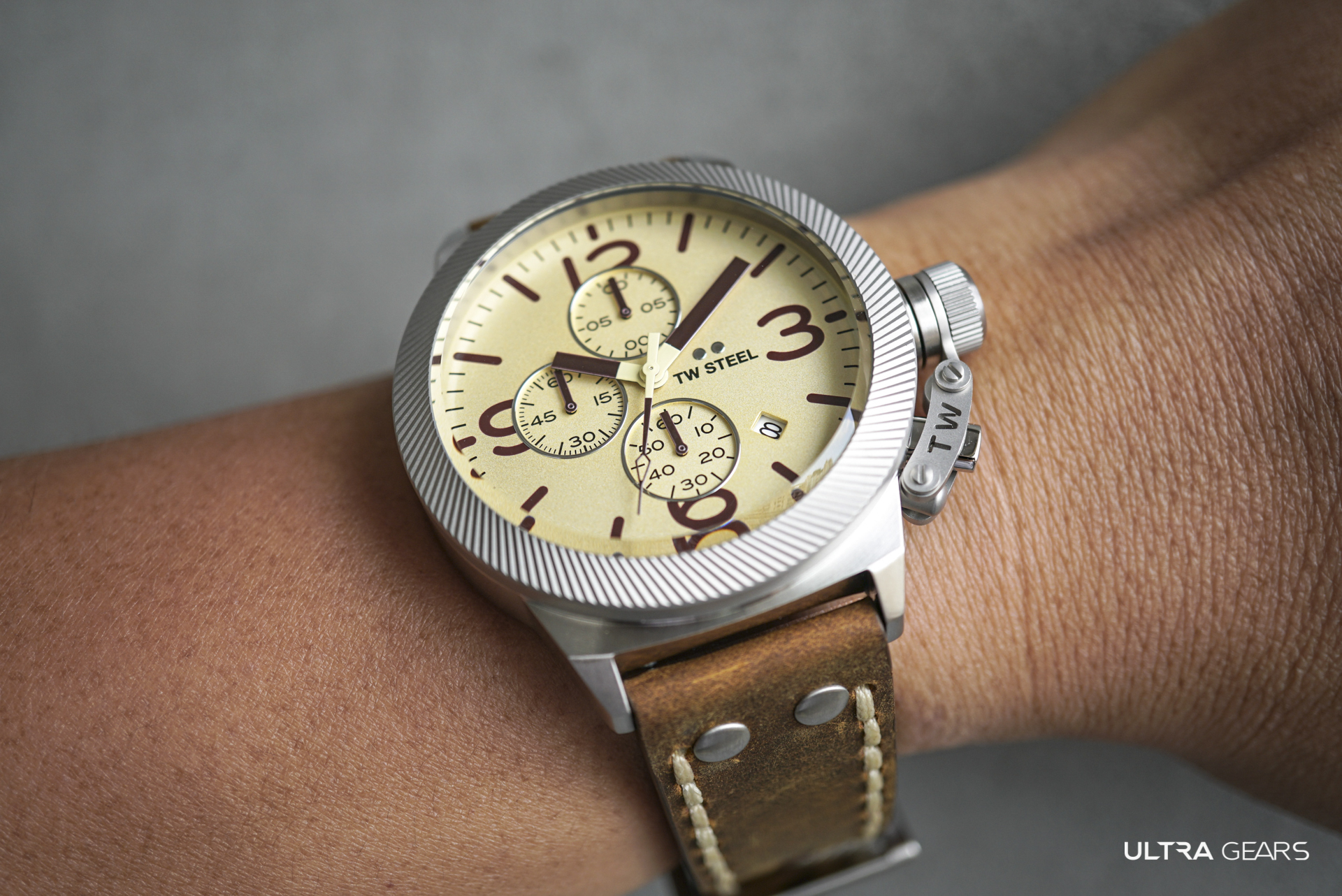 TW Steel CANTEEN 全鋼奶油面計時碼錶