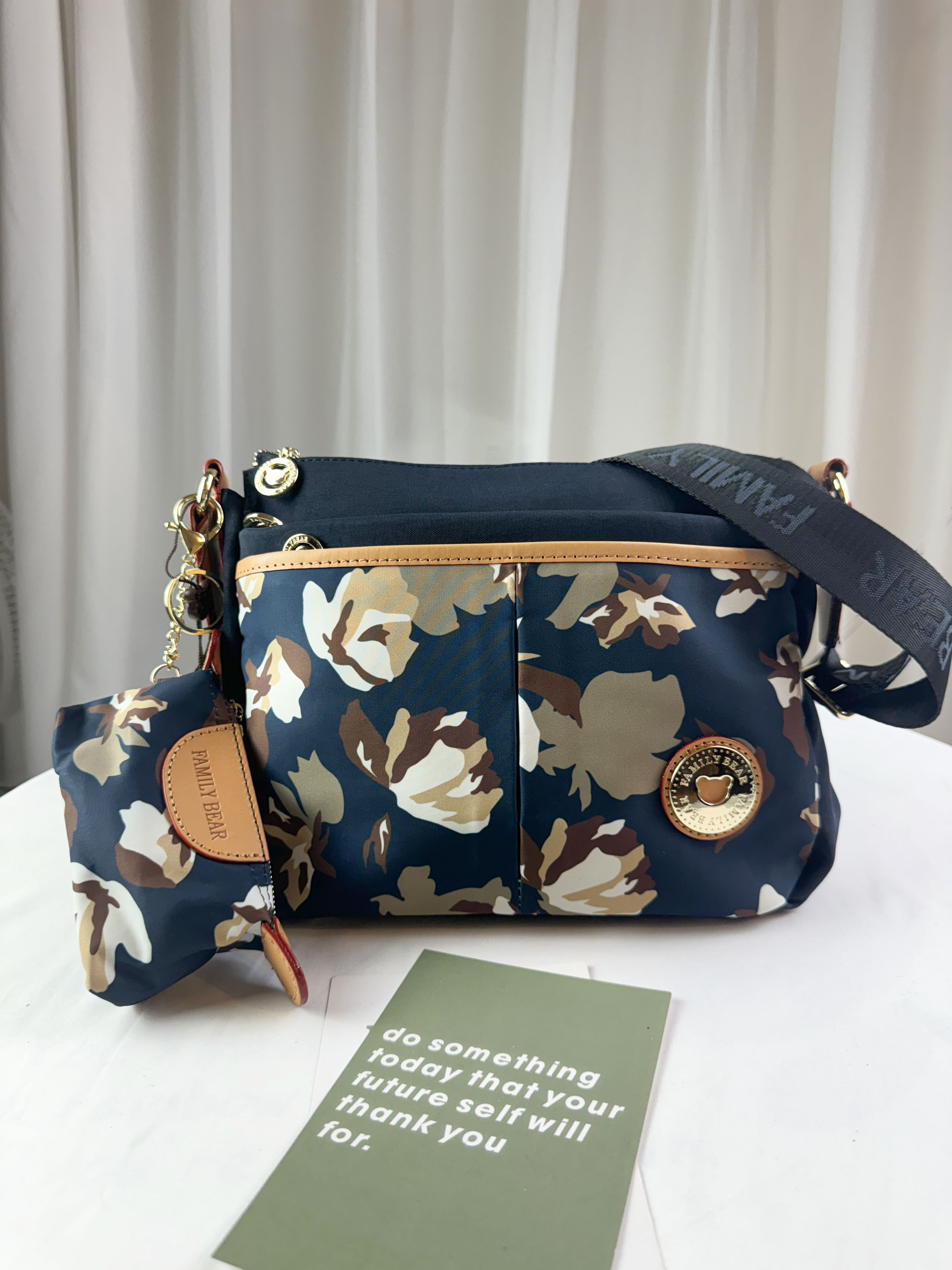 FamilyBear 蝴蝶花拼接藍防潑水側背包 附零錢包   #2814