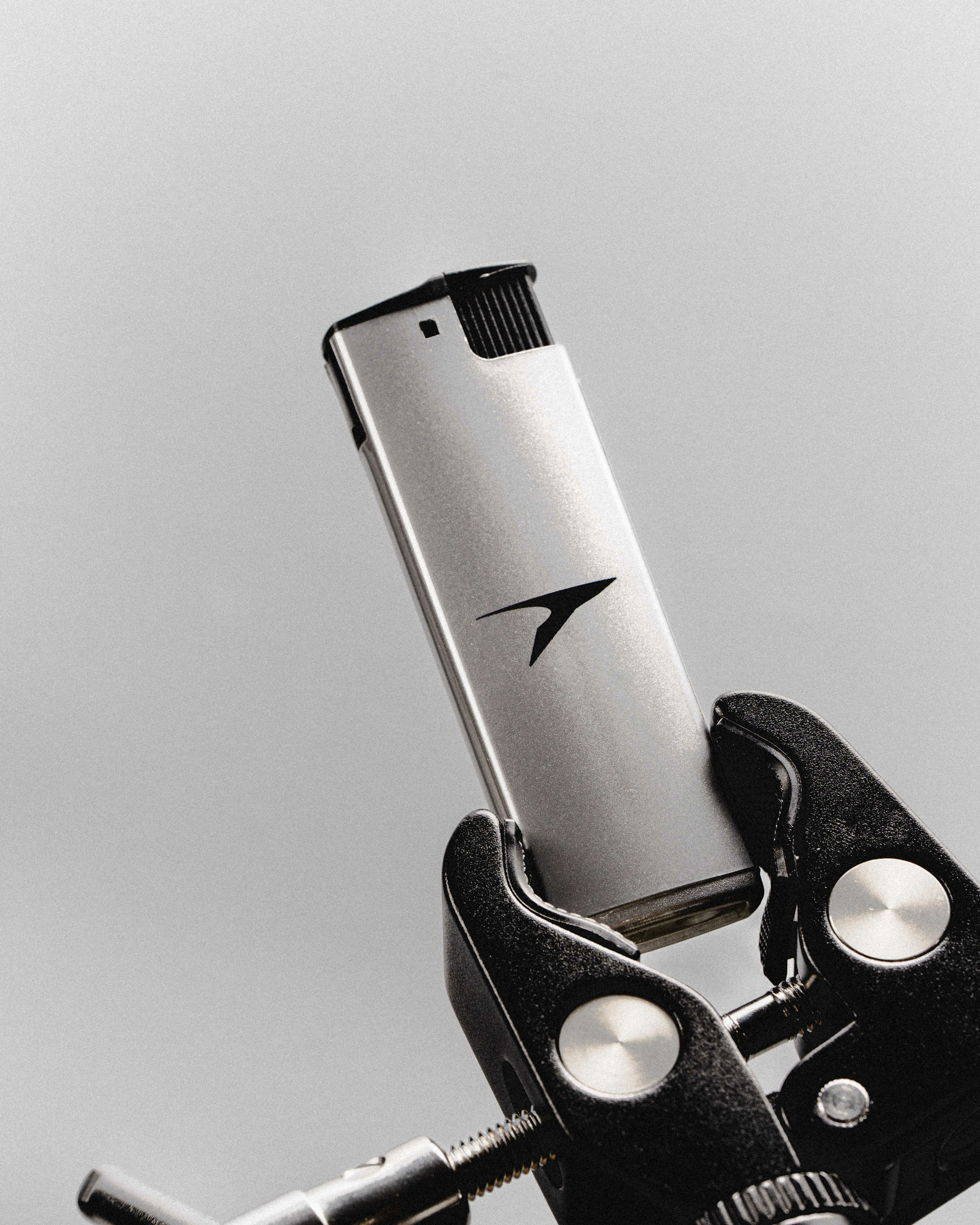 【BLUZ x Smokeibug】防風打火機 四入組