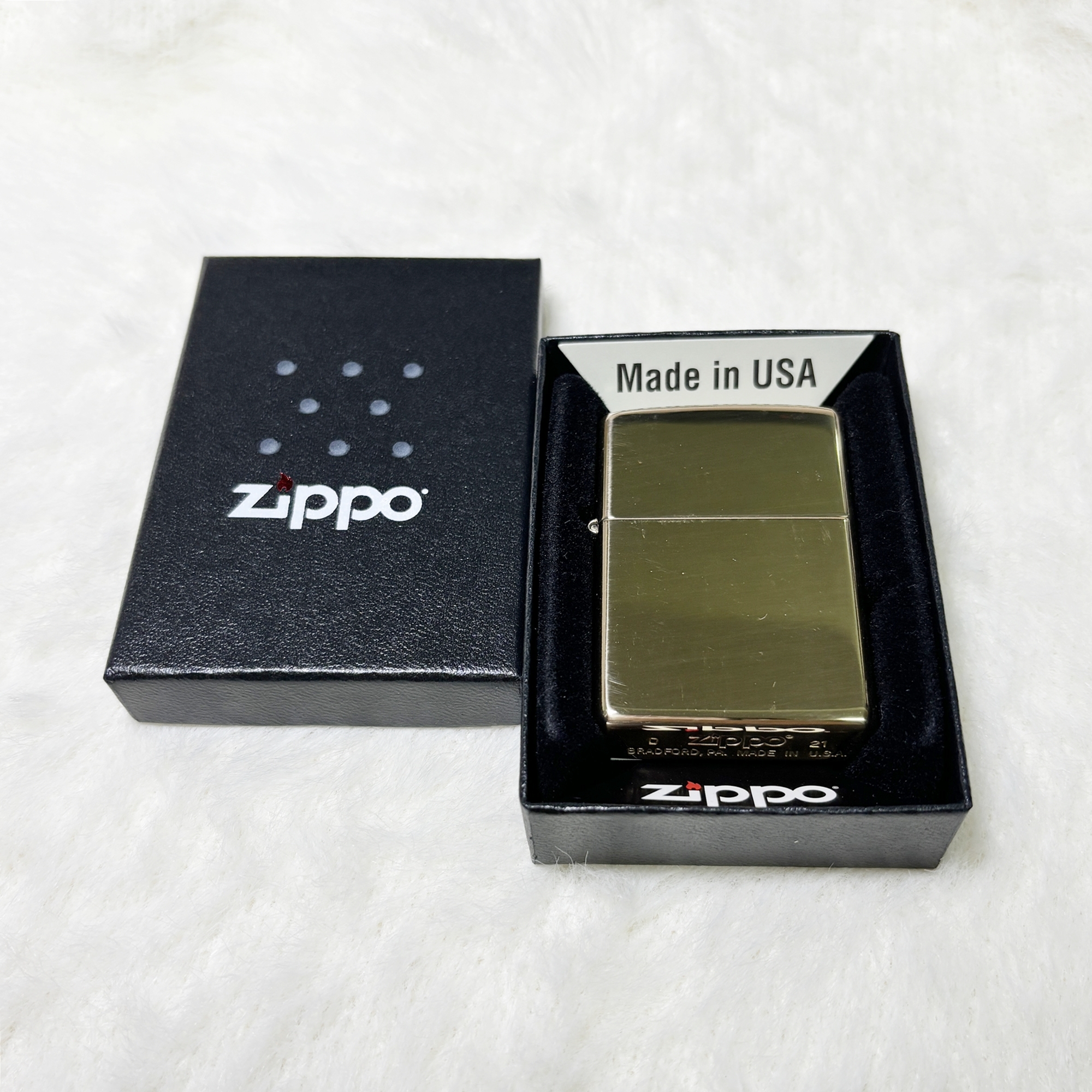 【zippo】德國原裝正品、Regular/經典系列、拋光黃銅、煤油打伙機 #High Polish #可換充氣內膽