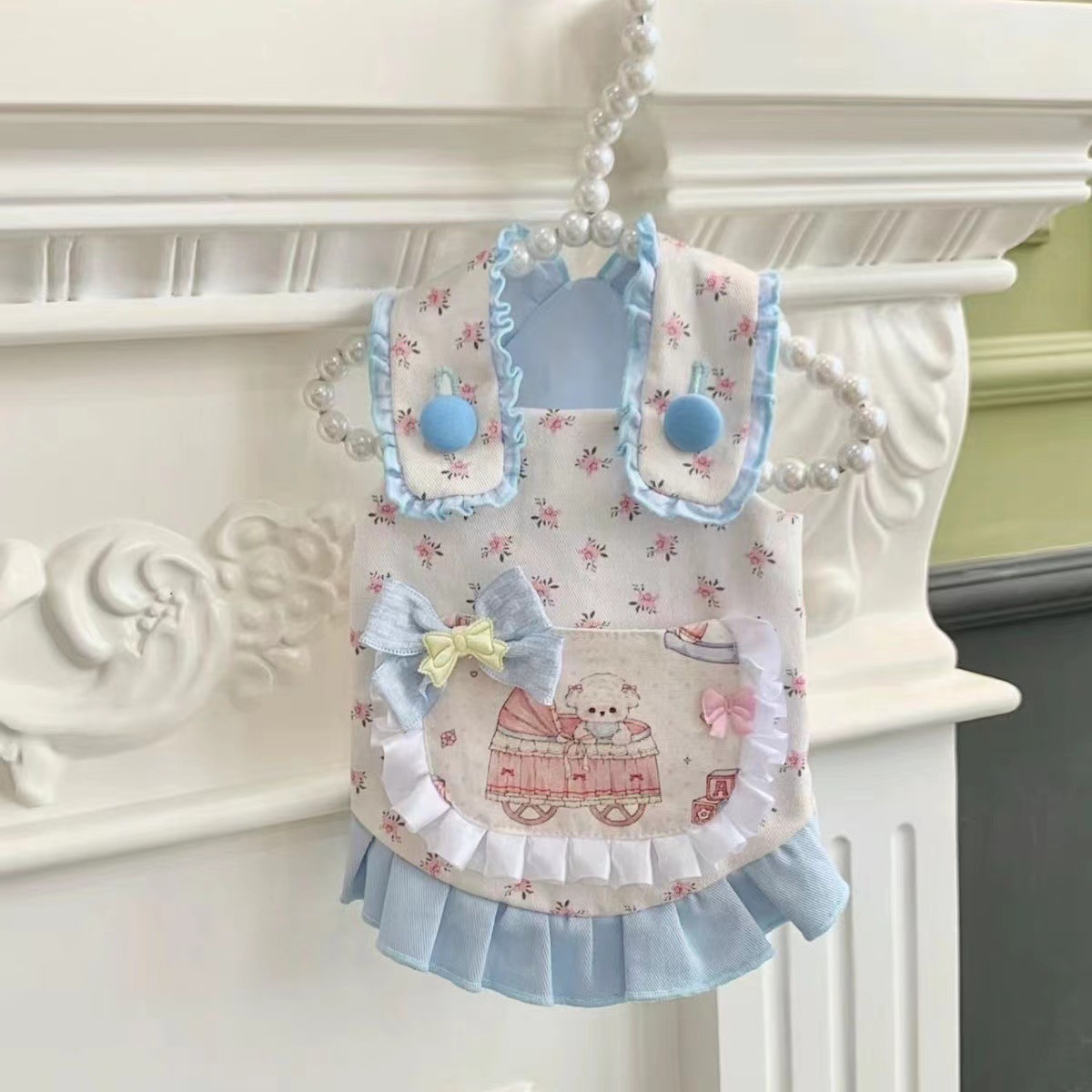 宠物衣服 可爱小熊坐车图案裙子