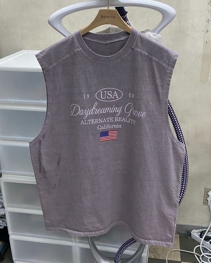 OverSize英文字圖案背心 V1077