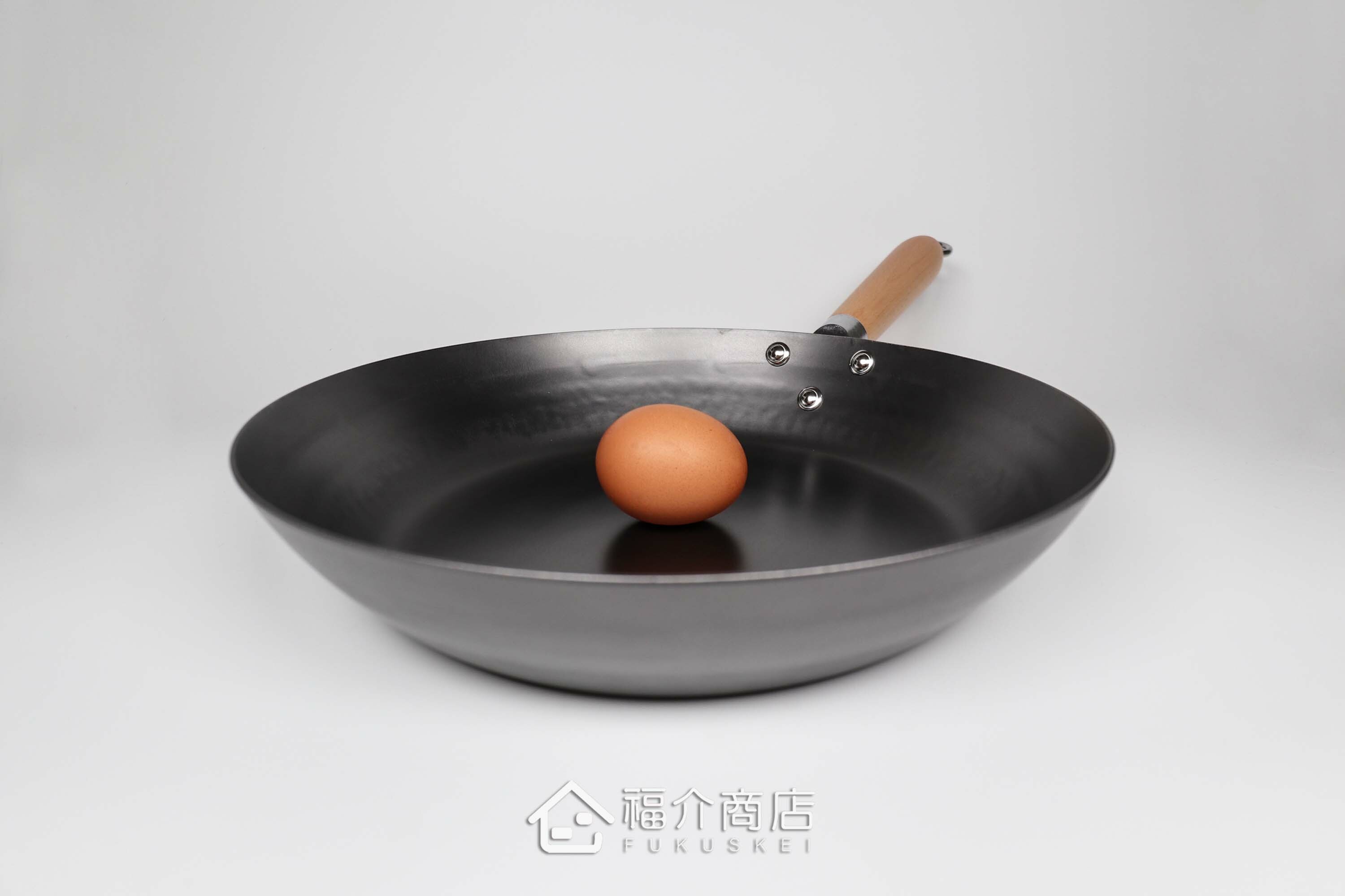 日本鐵製的木柄平底鍋