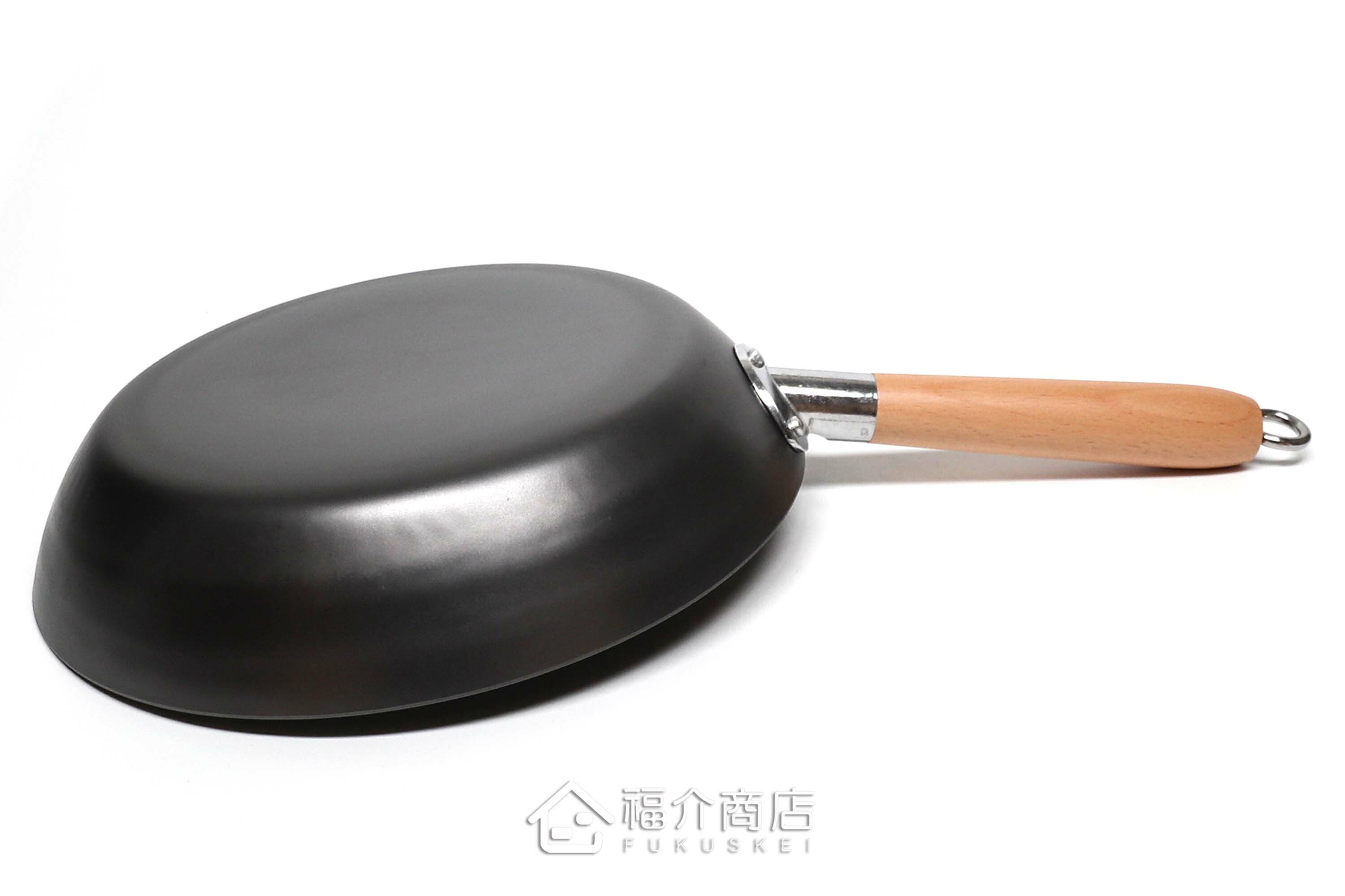 日本鐵製的木柄平底鍋