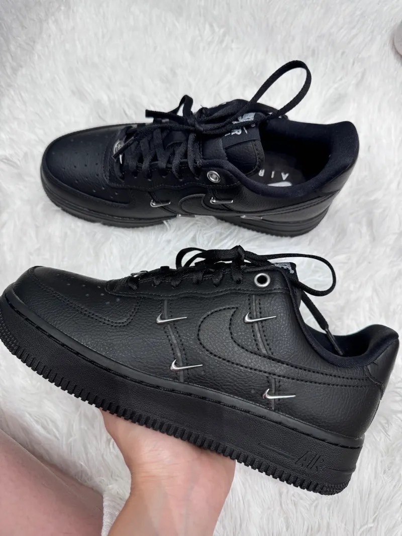Nike Air Force 1 黑武士小銀勾 女鞋 (HQ1180-001)
