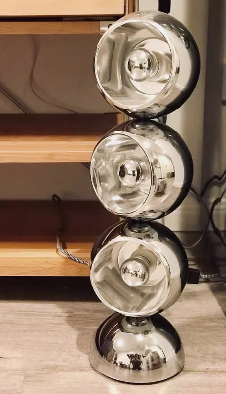 深呼吸 包浩斯中古檯燈 (三頭, 4kg)