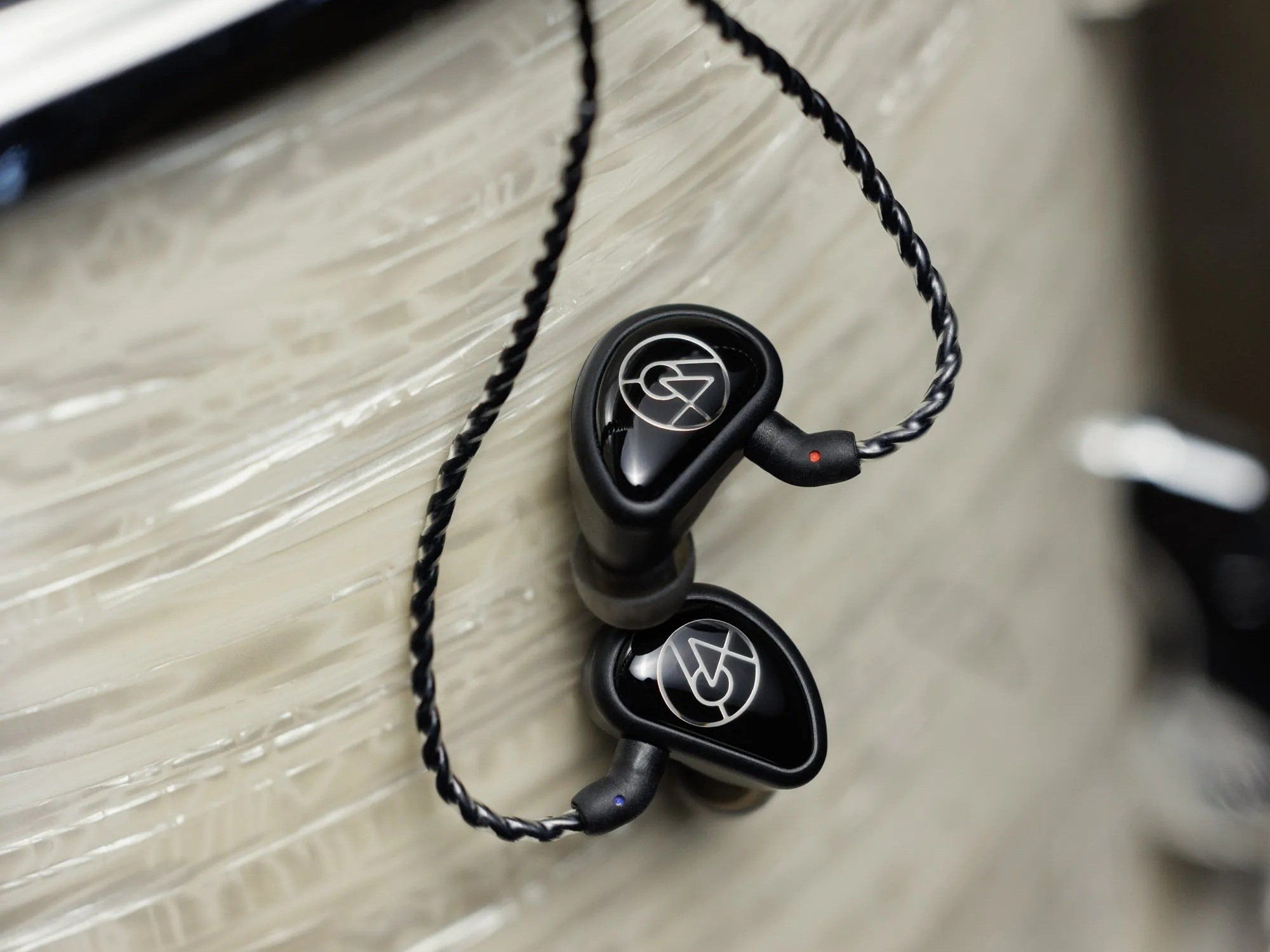 64 Audio Aspire 4四單元雙混合入耳式耳機