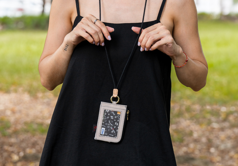 satana Soldier 趣淘證件零錢包-奶茶色 SOS3200-419 頸掛形象照