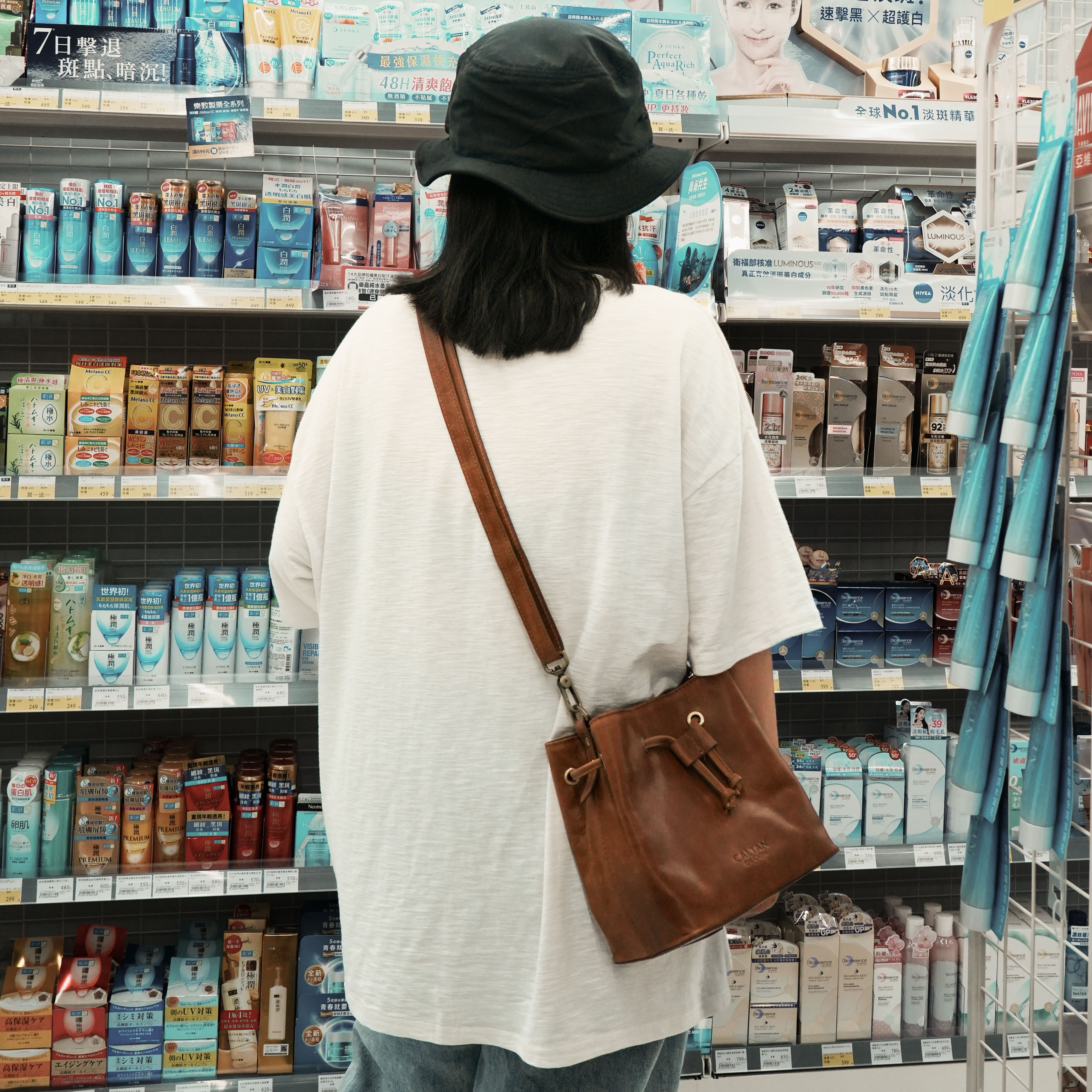 迷霧真皮抽繩水桶包-三色(5518)