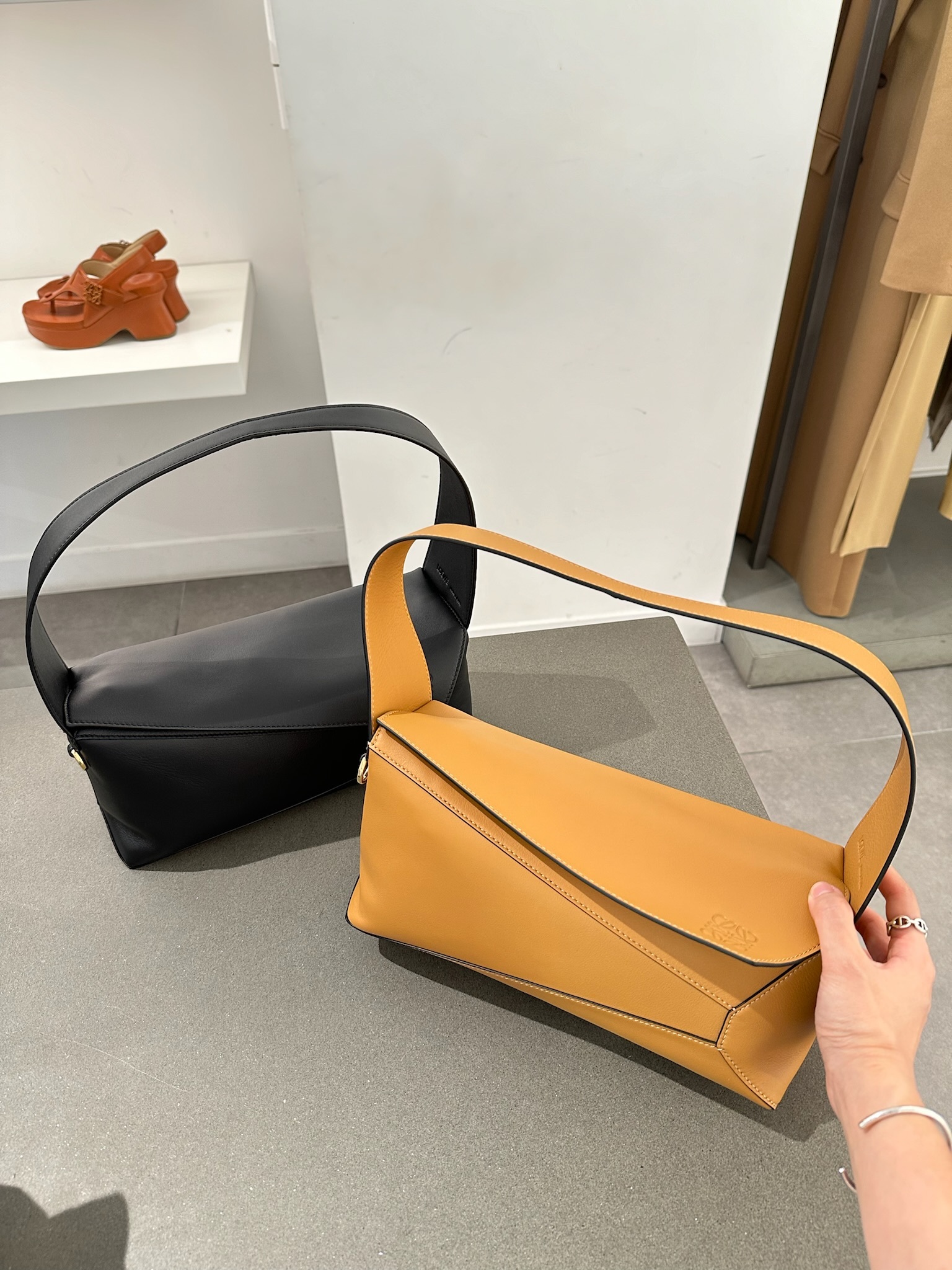 Outlet Loewe Puzzle Hobo Bag