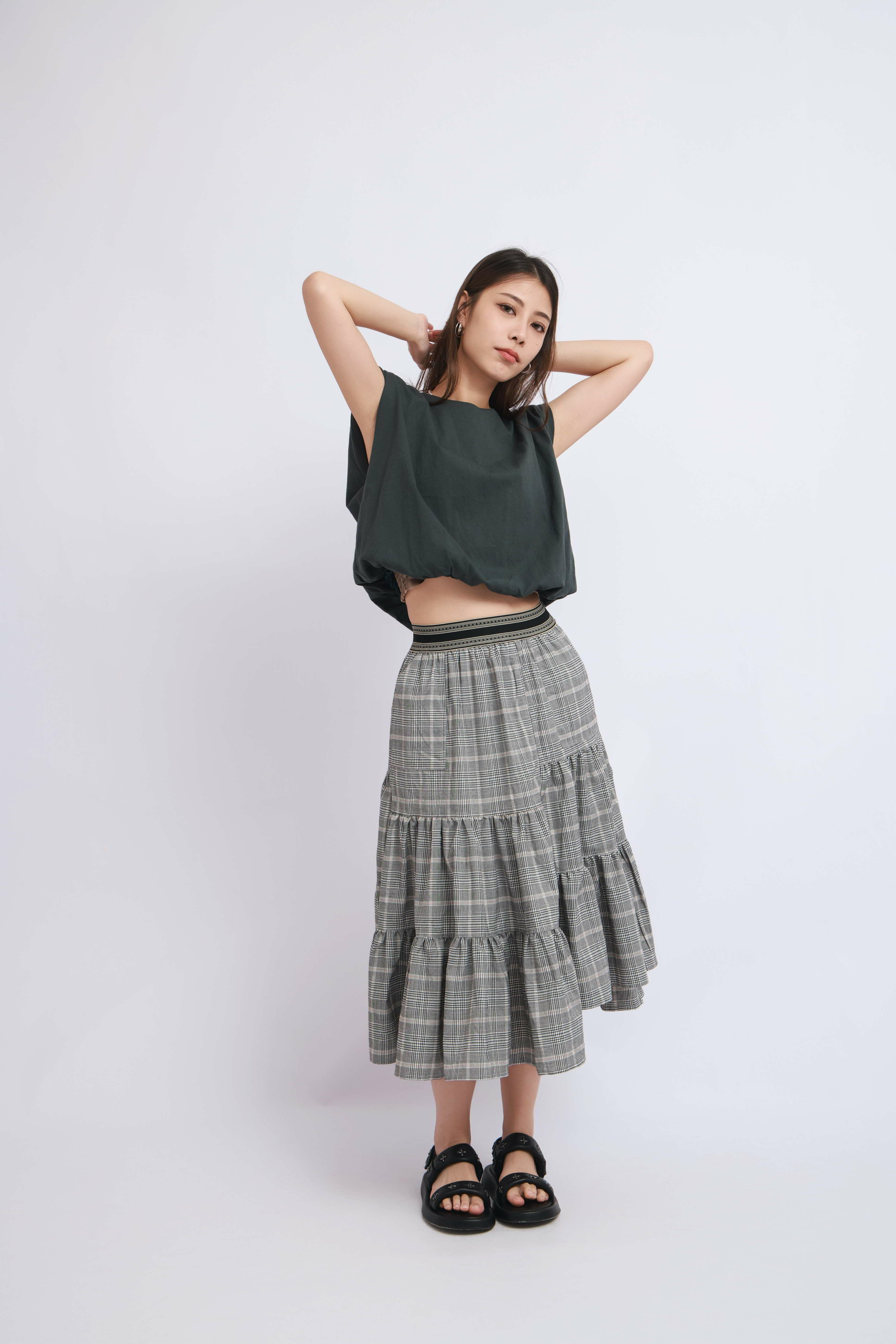 造型 1124（上衣＋半截裙）