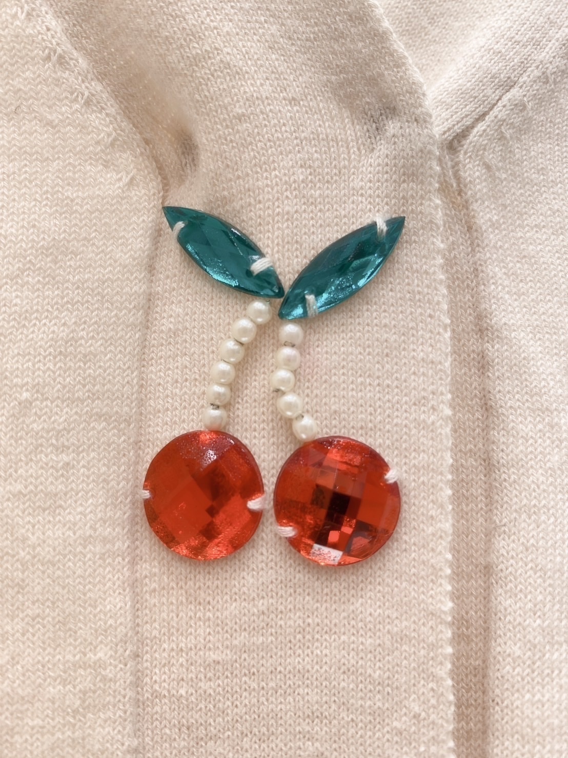 櫻桃釦針織外套