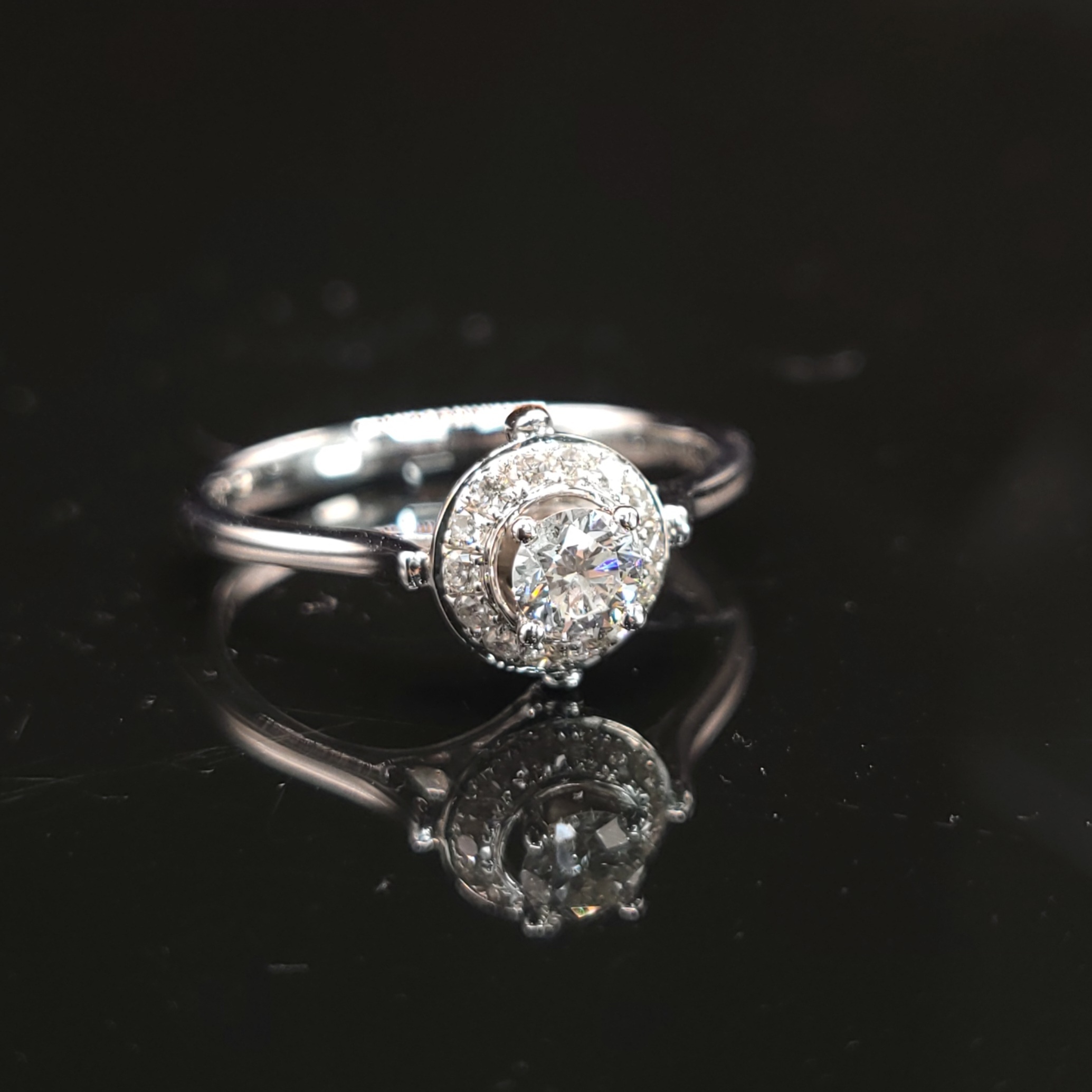 18K White Gold 0.30ct Diamond Ring