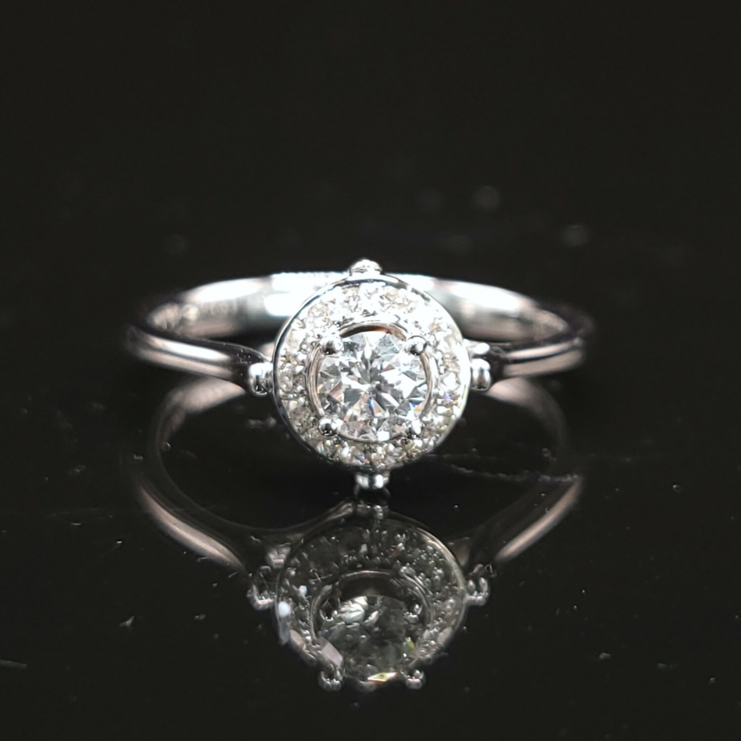 18K White Gold 0.30ct Diamond Ring