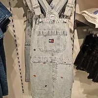 [S] TOMMY HILFIGER FLAG MOTIF DENIM OVERALL DRESS,LIGHT WASH, 76J5073-460 (STH783)