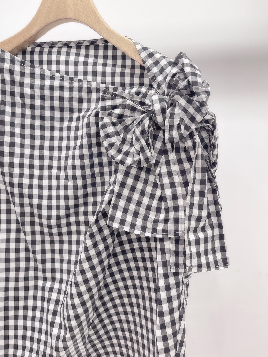 格紋肩蝴蝶結無袖上衣