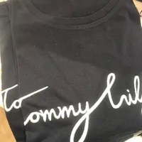 [S] TOMMY HILFIGER LOGO LETTERING PRINT T-SHIRT,NAVY, 76J5334-410 (STH792)