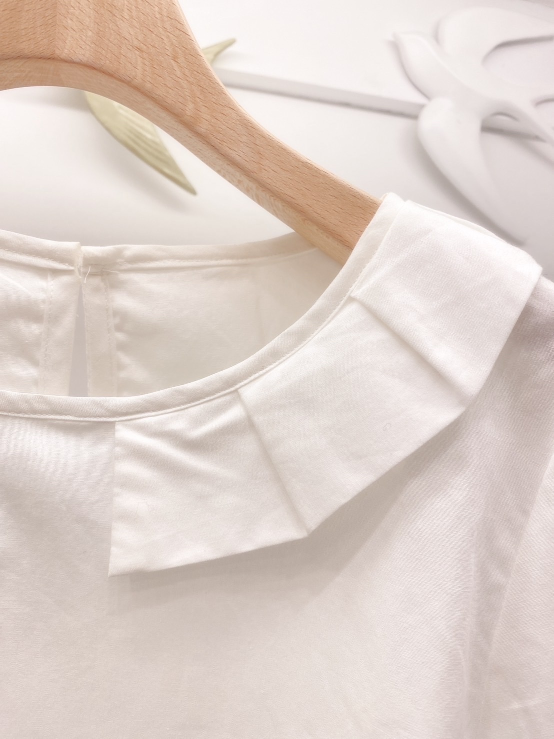 打摺領襯衫上衣