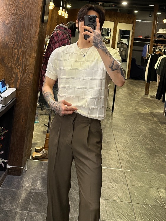 簽名肌肉短袖T恤