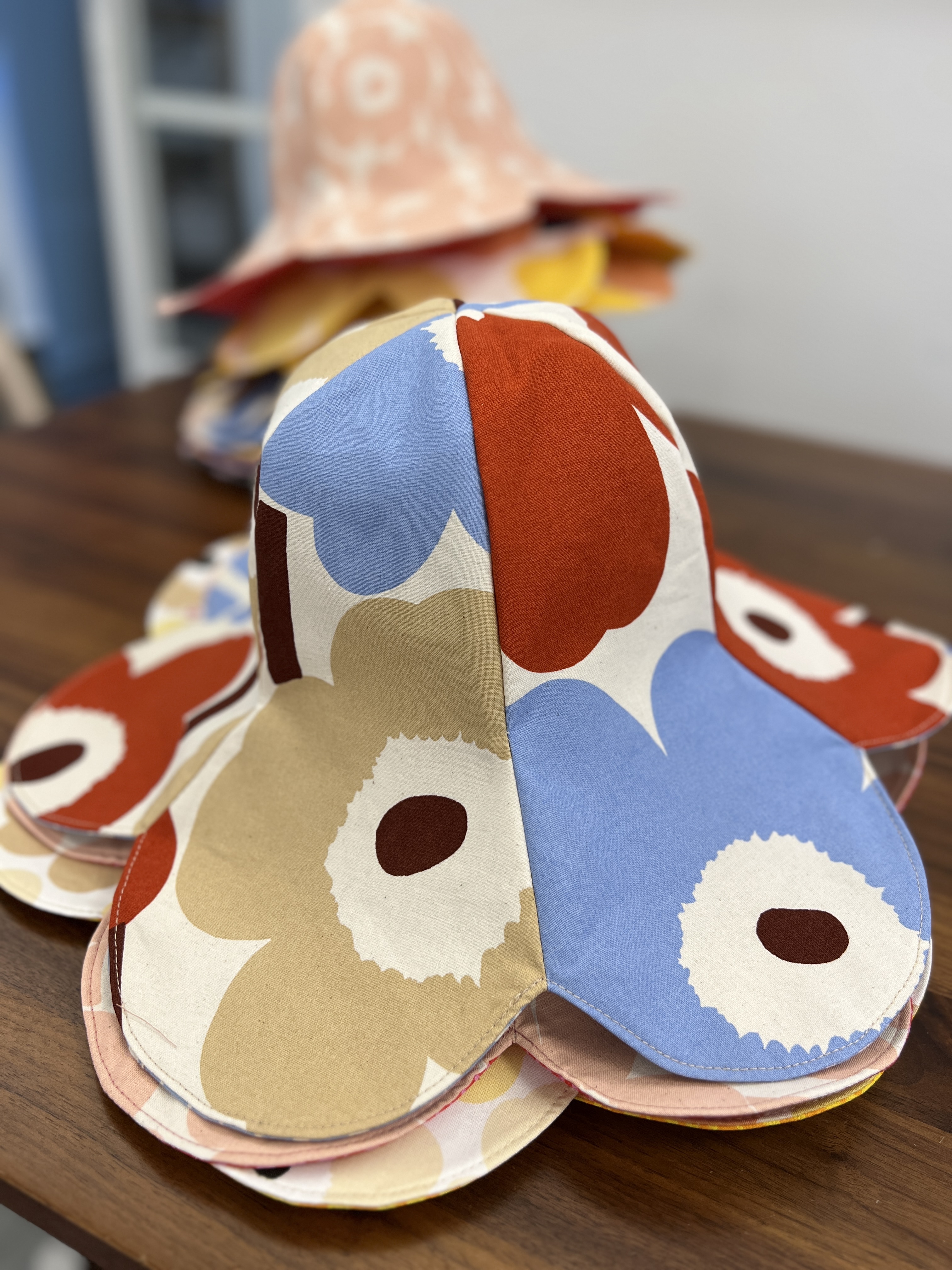 Revisable Tulip hat  | marimekko cotton fabric | Asia Limited 3 色 Unikko