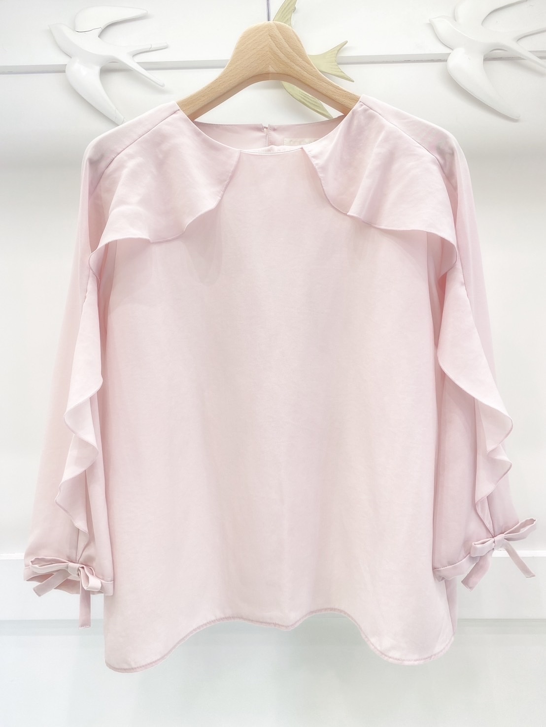 荷葉領袖蝴蝶結上衣