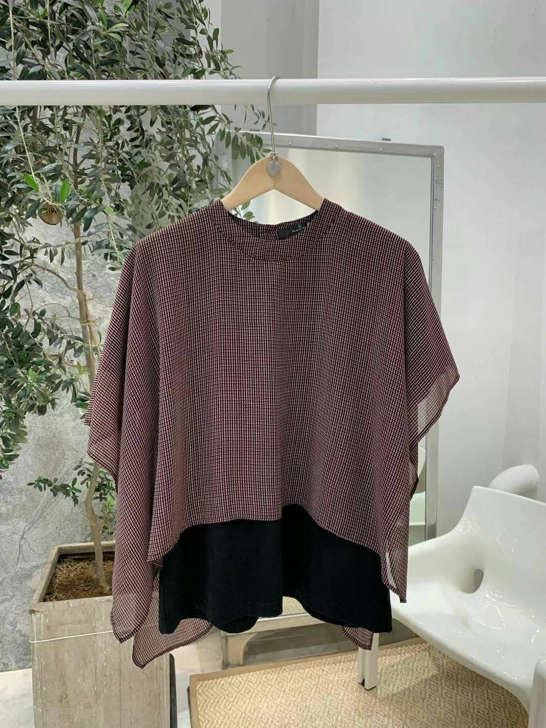 TC177 雪紋格仔上衣