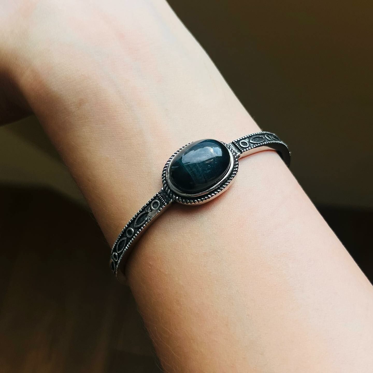 [原石] 藍虎眼石 水晶手環 水晶手鐲 金屬手環