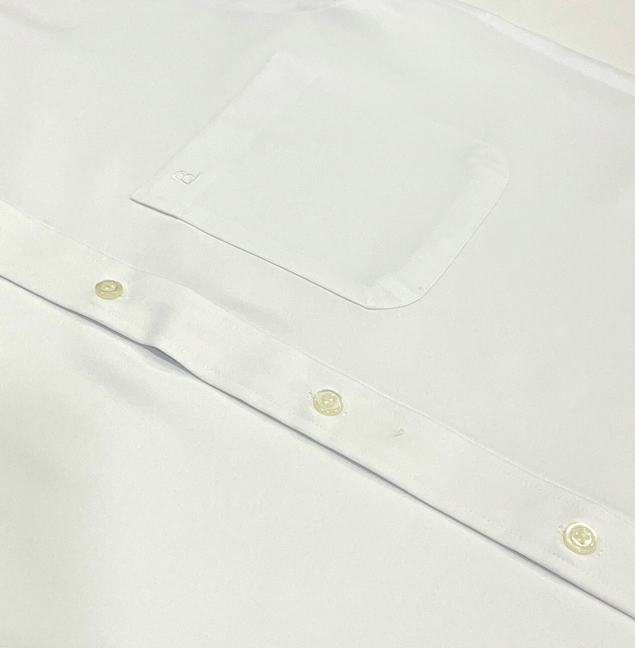 素色彈性短袖白襯衫03