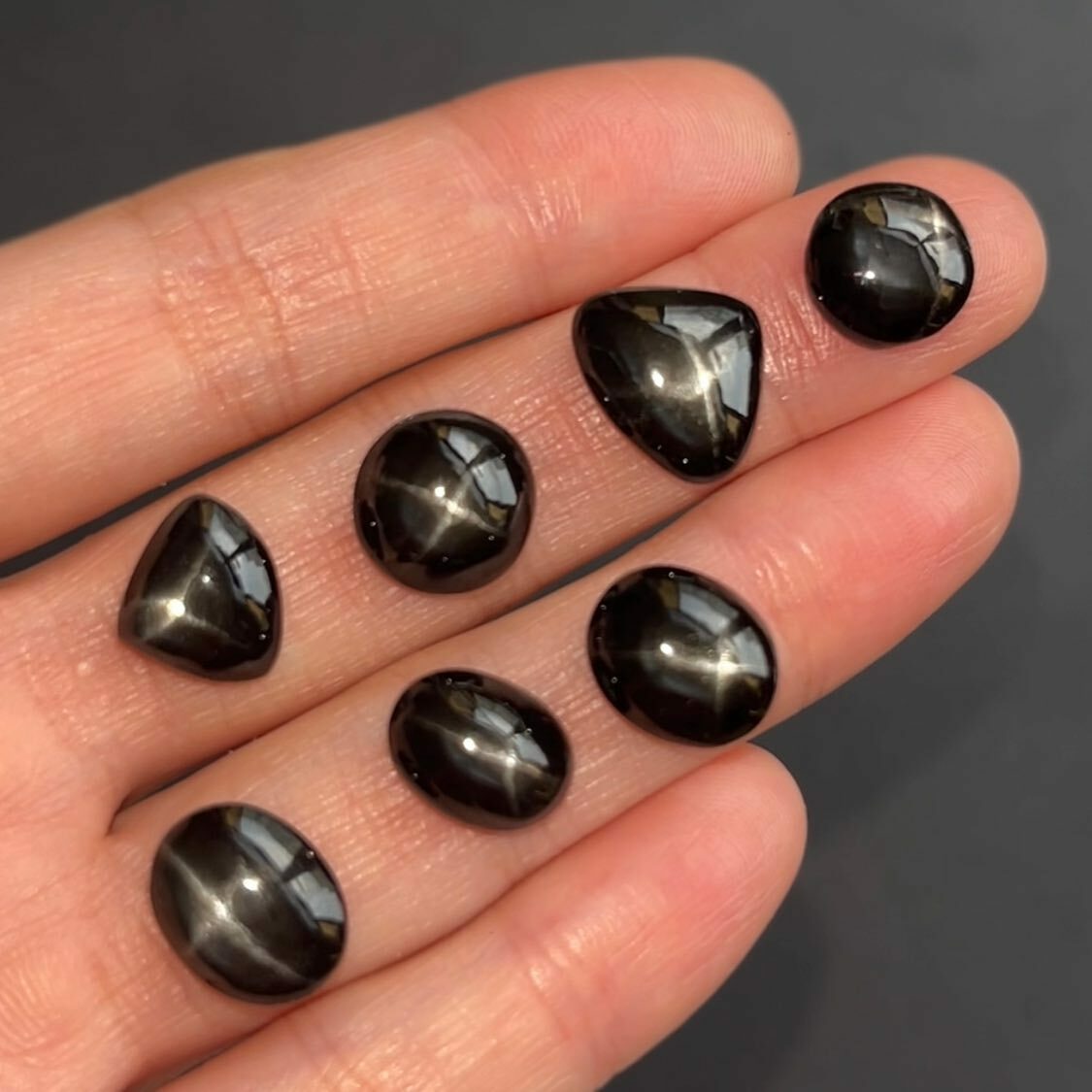 [原石] 印度透輝石 / 十字星石 水晶蛋面