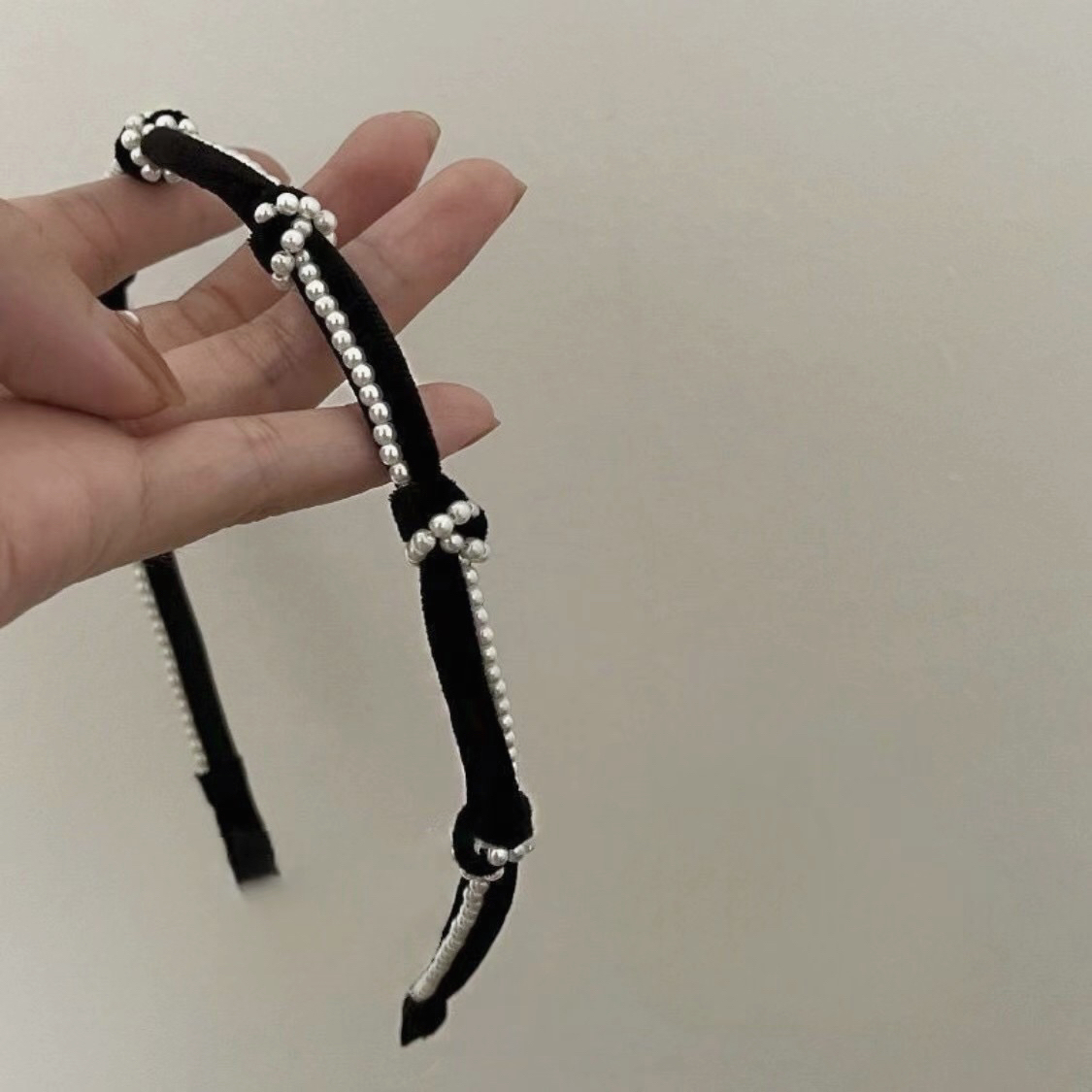 #228VE014 Special small pearl hair band