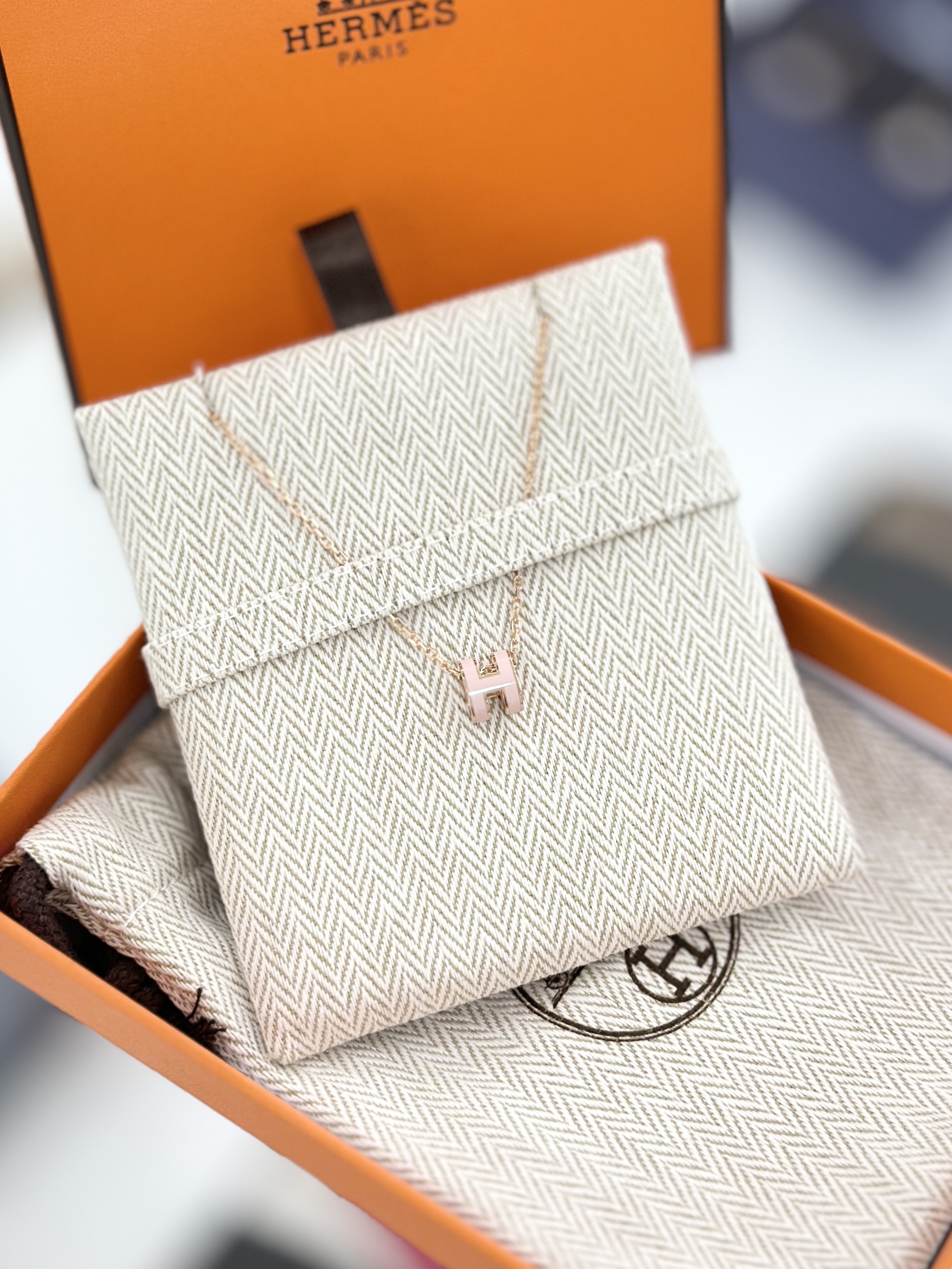 HERMÈS Mini Pop H Pendant