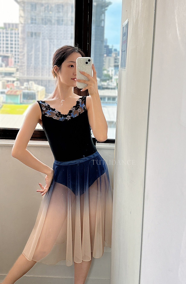 法國 WearMoi【WM-REINE 蕾絲刺繡舞衣】