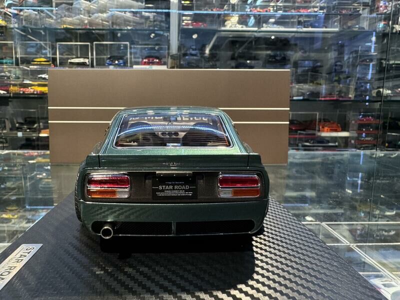 ignition Nissan Fairlady Z (S30) STAR ROAD Green 1/18