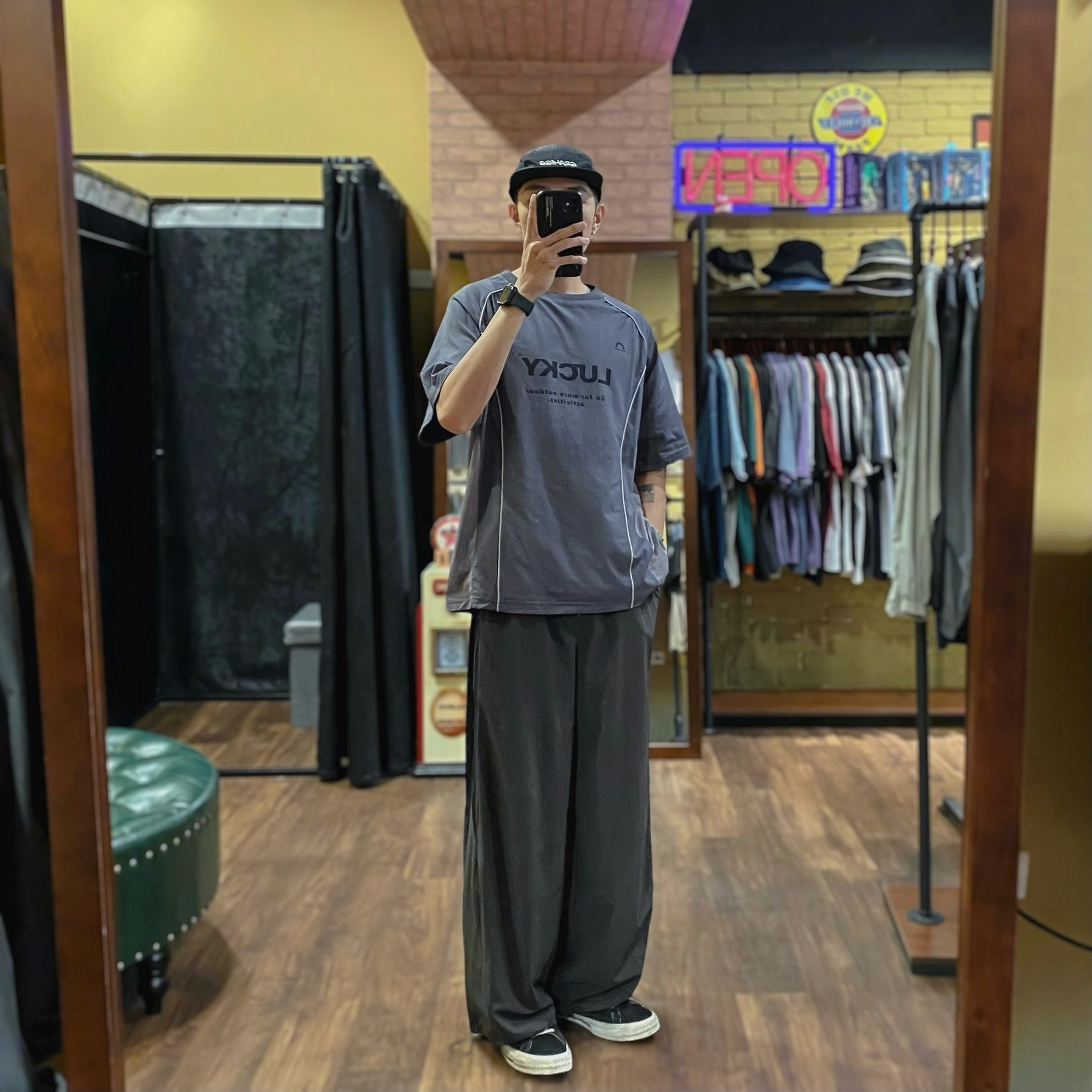 山系撞色拼接休閒短TEE