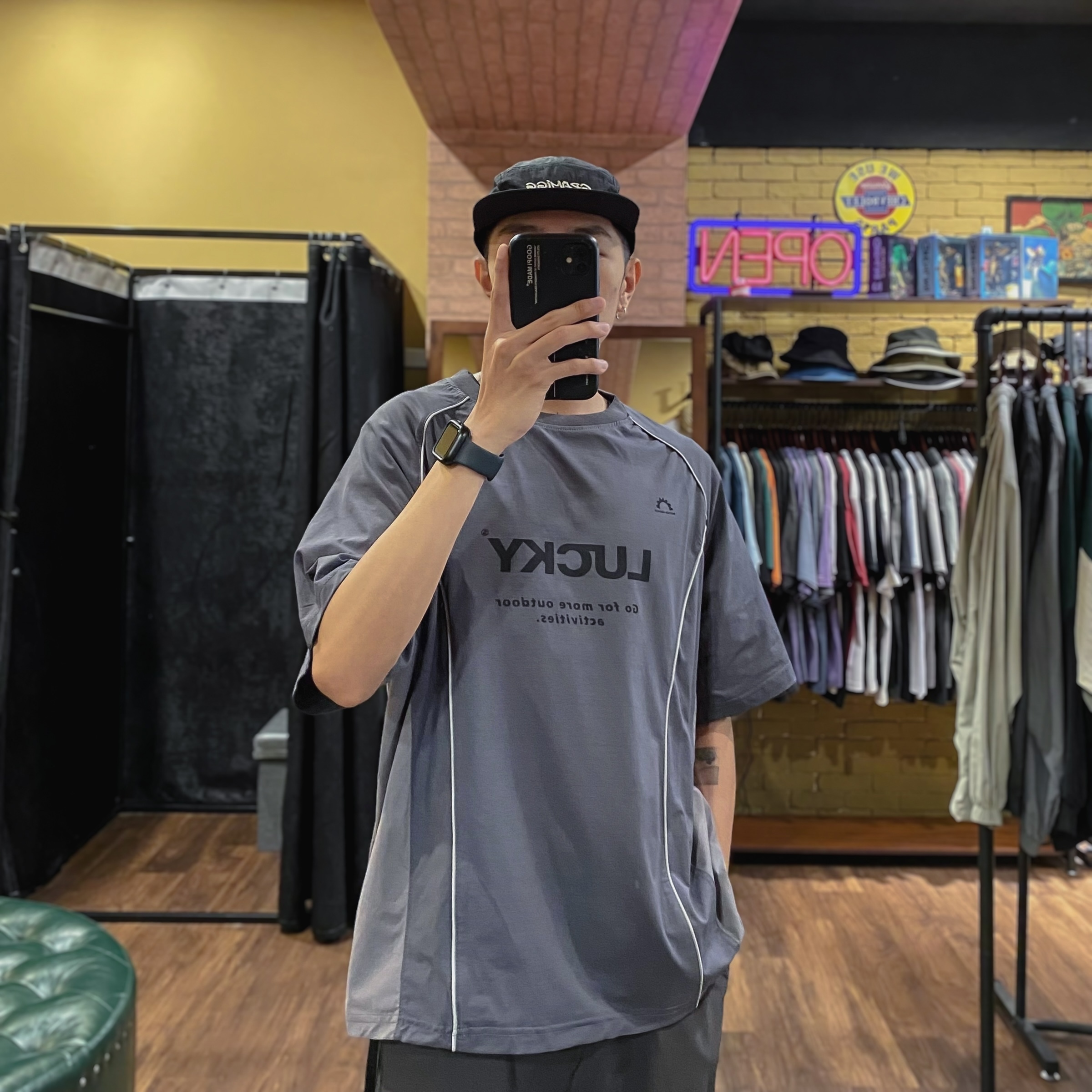 山系撞色拼接休閒短TEE