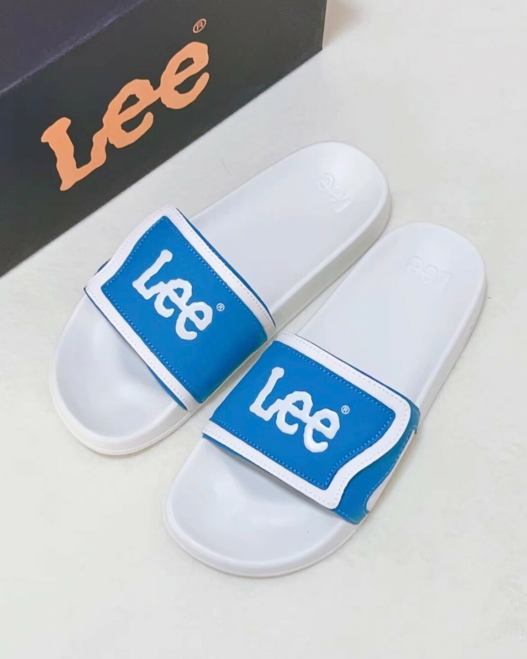 LEE 魔鬼氈拖鞋 黑白/藍白/粉白 防滑 舒適 夏天 沙灘鞋 經典Logo